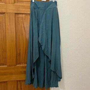 Breezeful high waisted high low ruffle maxi skirt